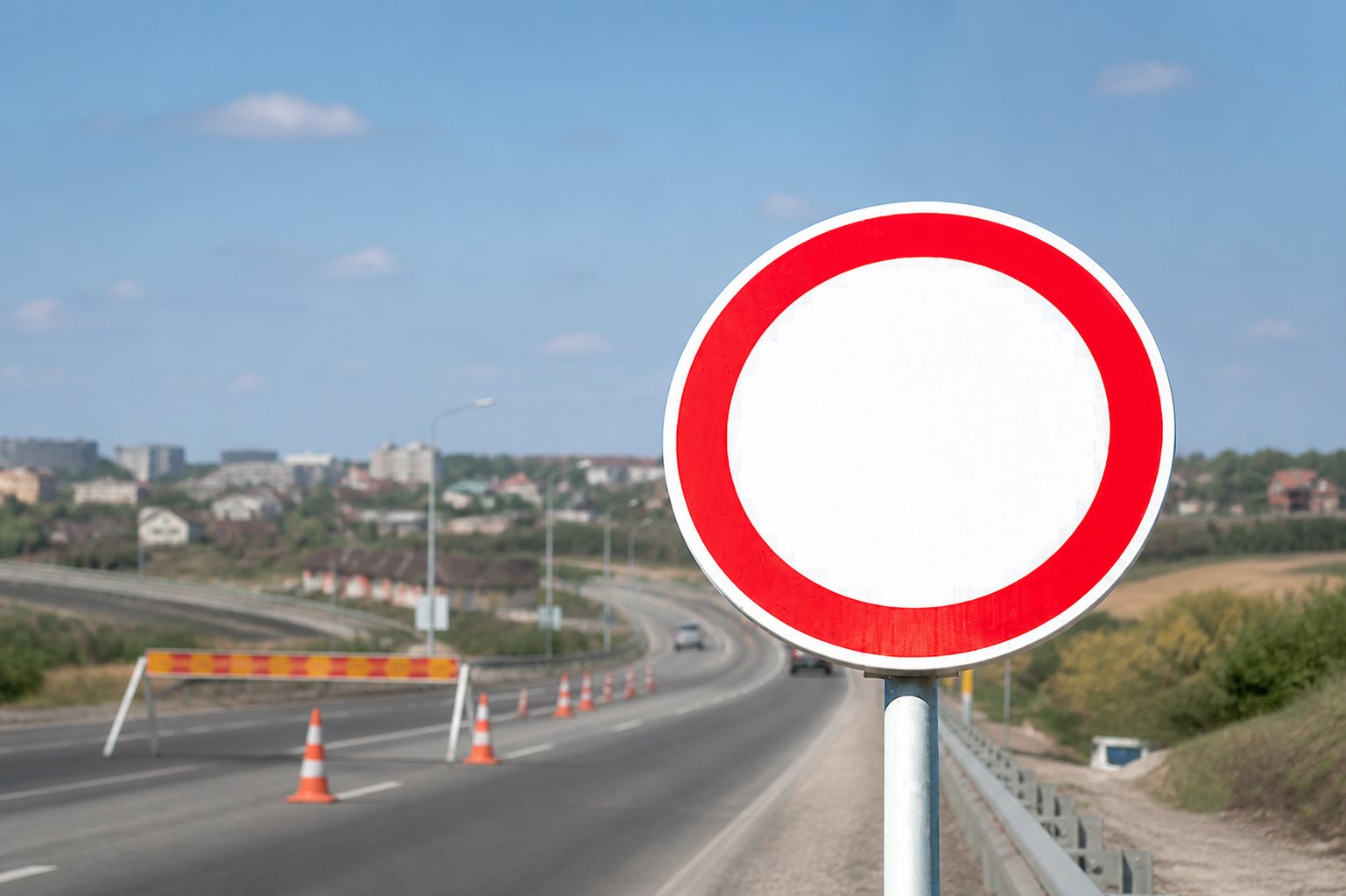 Движение по M3 от моста Бэчой в сторону столицы временно остановлено Движение по M3 от моста Бэчой в сторону столицы временно остановлено