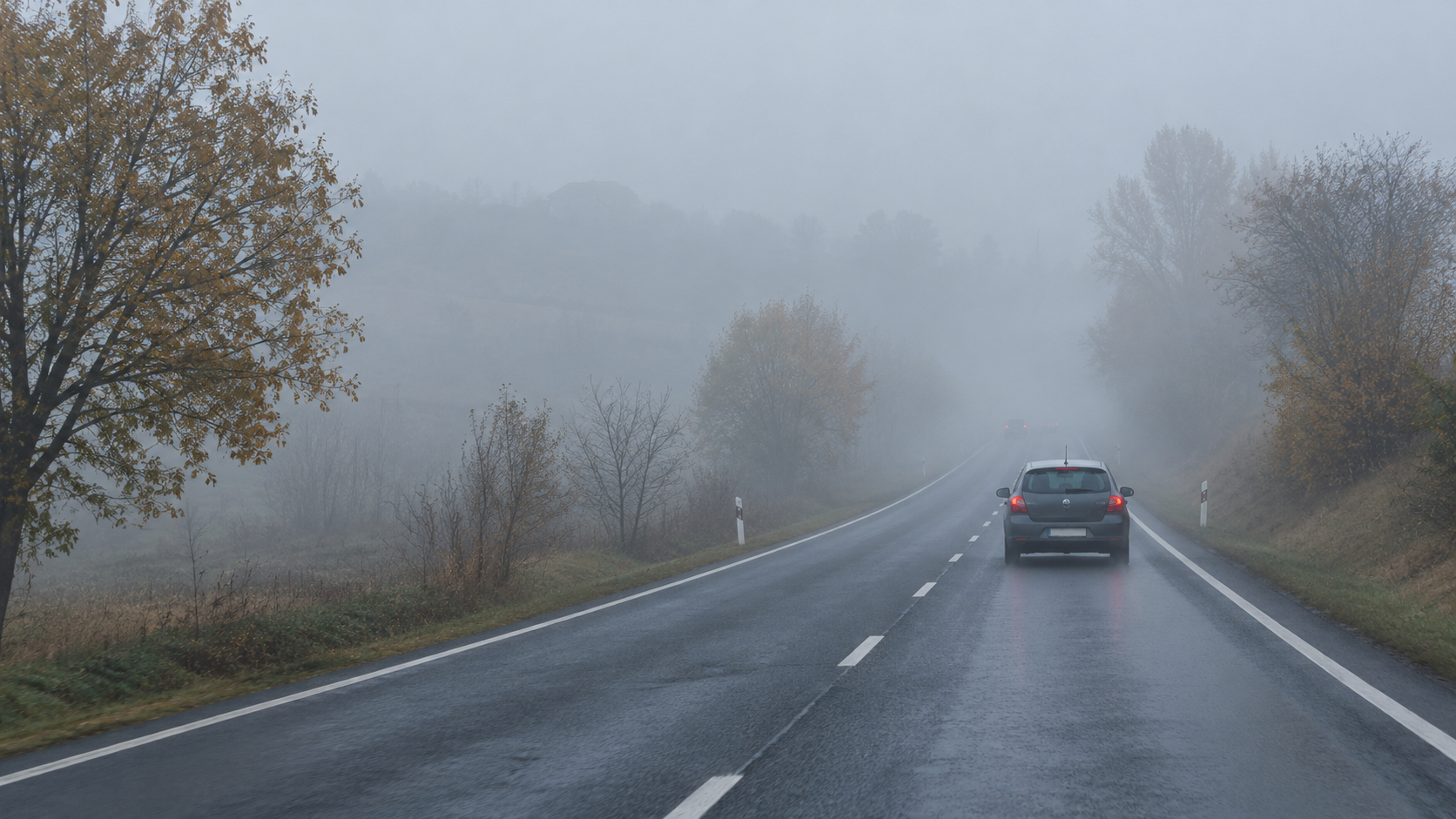 Ceața a redus vizibilitatea pe drumurile din șase județe în dimineața de 18 octombrie