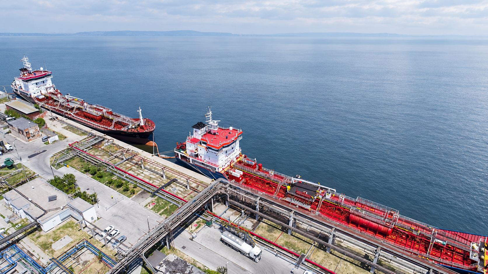 La Oil Terminal sunt programate o grevă de două ore pe 30 octombrie și una generală din 18 noiembrie La Oil Terminal sunt programate o grevă de două ore pe 30 octombrie și una generală din 18 noiembrie